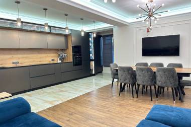 3-х комнатная квартира, 113 м², Центр, Кишинёв img