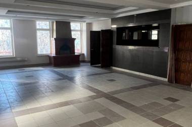 Коммерческое помещение на Чеканах 125 кв.м под бар/кафе/ресторан img
