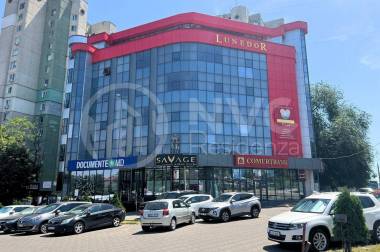 Oficiu de închiriat în sectorul Centru. 176mp. Prima linie. img