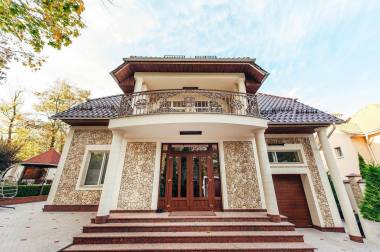 Casă spre chirie cu 3 camere, 280 m2 în Chișinău, Telecentru! img