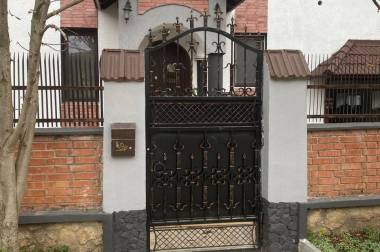 Двухэтажную квартиру / Apartament cu două etaje img