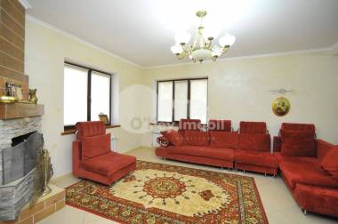Casă cu 3 nivele, reparație și design modern, Botanica, 1500 € ! img