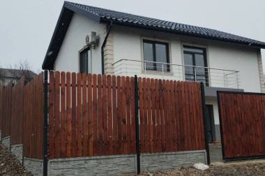 Vind casa suburbia orasului Chisinau la doar 7 min pina in oras img