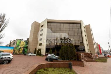 Chirie oficiu, reparație euro, prima linie, Centru, 7600 € ! img