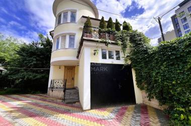 Chirie casa cu locatie ultracentrală img