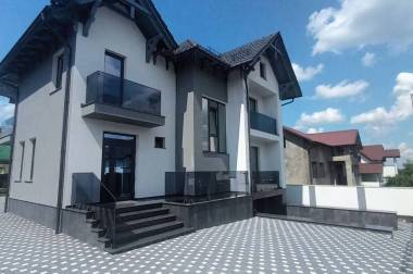 Casă spre vânzare cu 5 camere, 260 m2 în Suburbie, Cricova img
