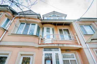 Chirie casă pe str. M. Kogalniceanu în sect. Centru, Chișinău. img