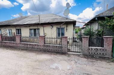 3-х комнатная квартира, 73 м², Центр, Чимишлия img